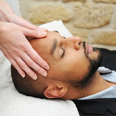 massage-crânien Relaxation express par un massage du crâne
